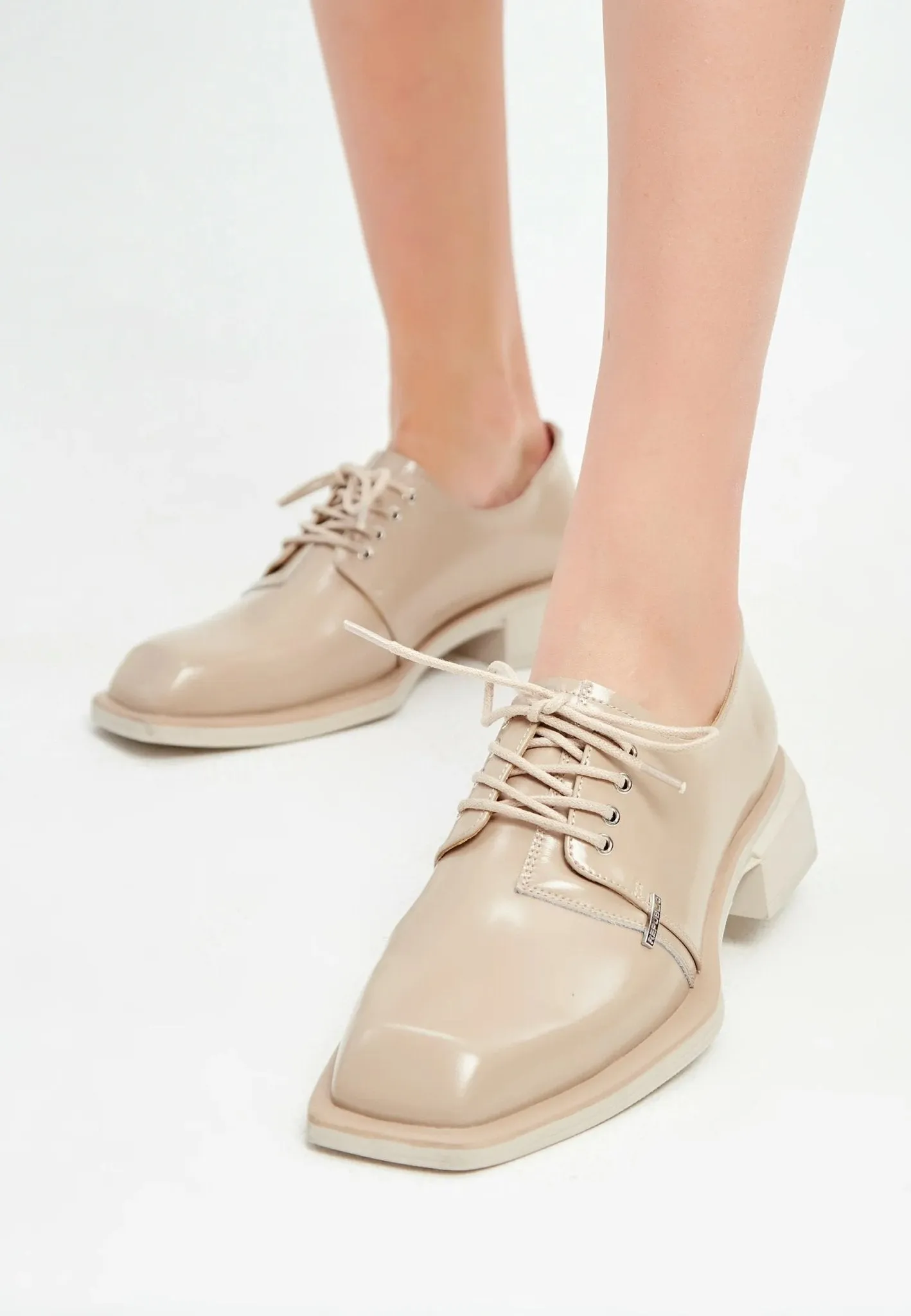 Lace-ups Loafers - Beige