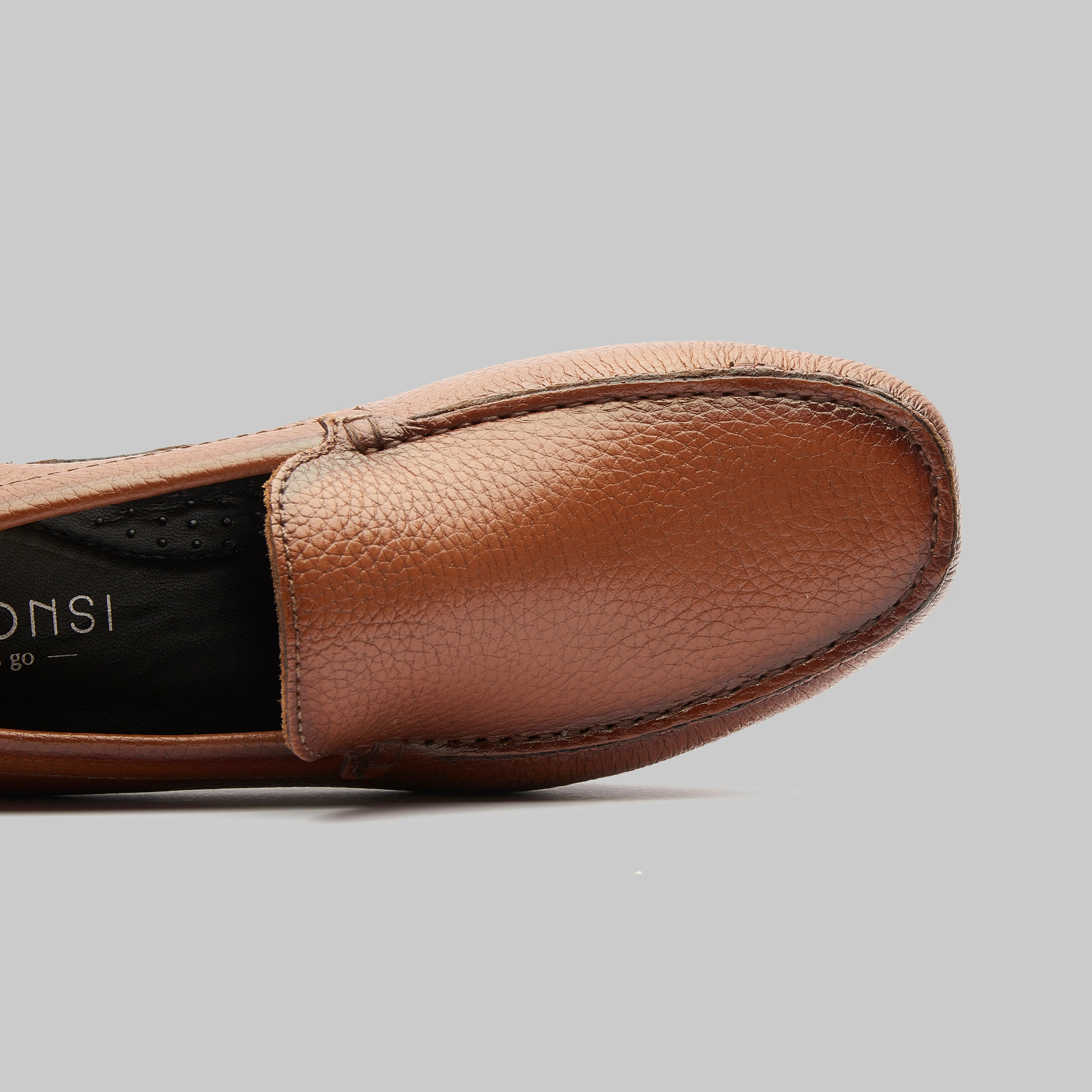 Limber Classic Venetian Driving Loafers