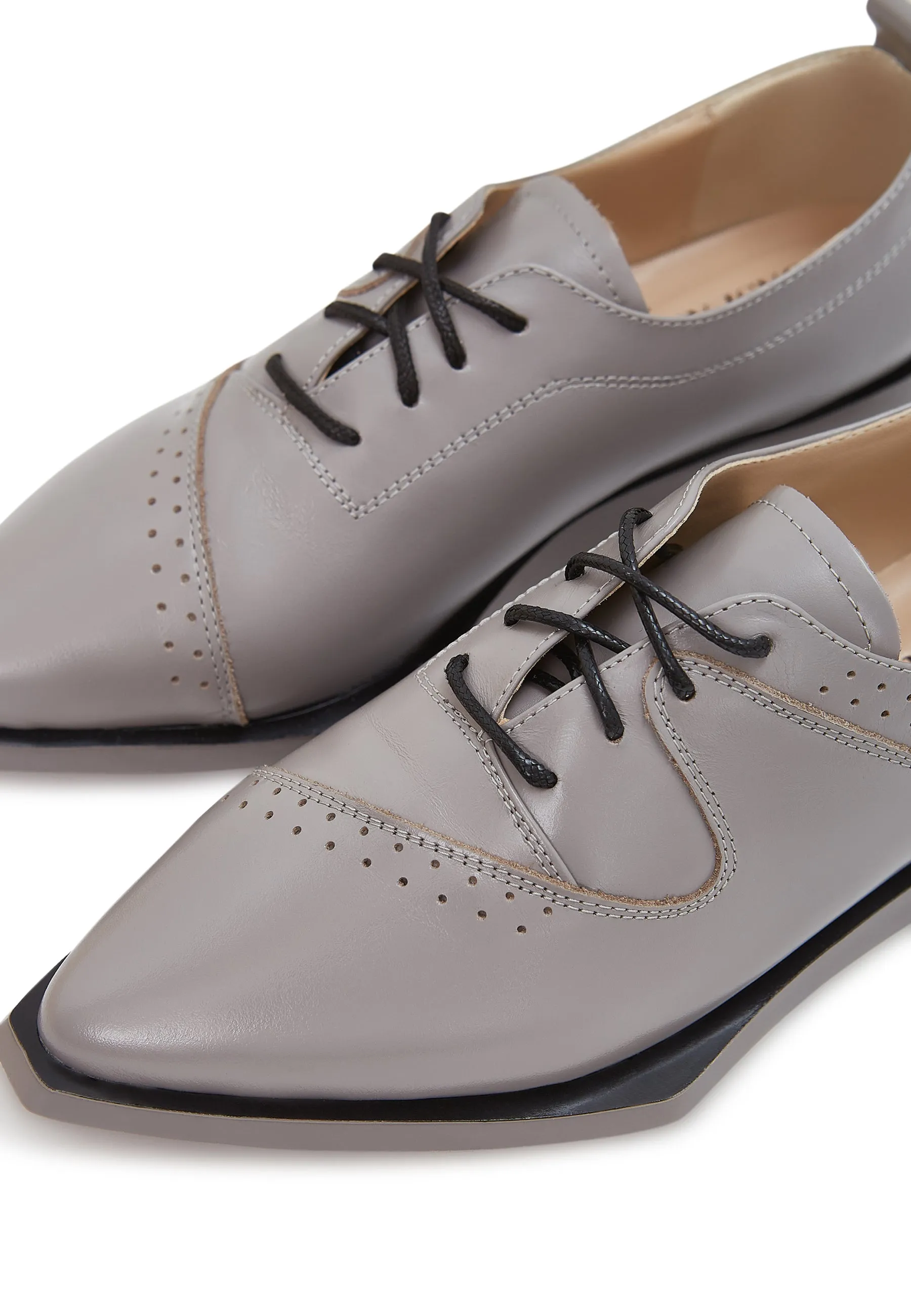 Pointed Lace-Up Brogues - Gray