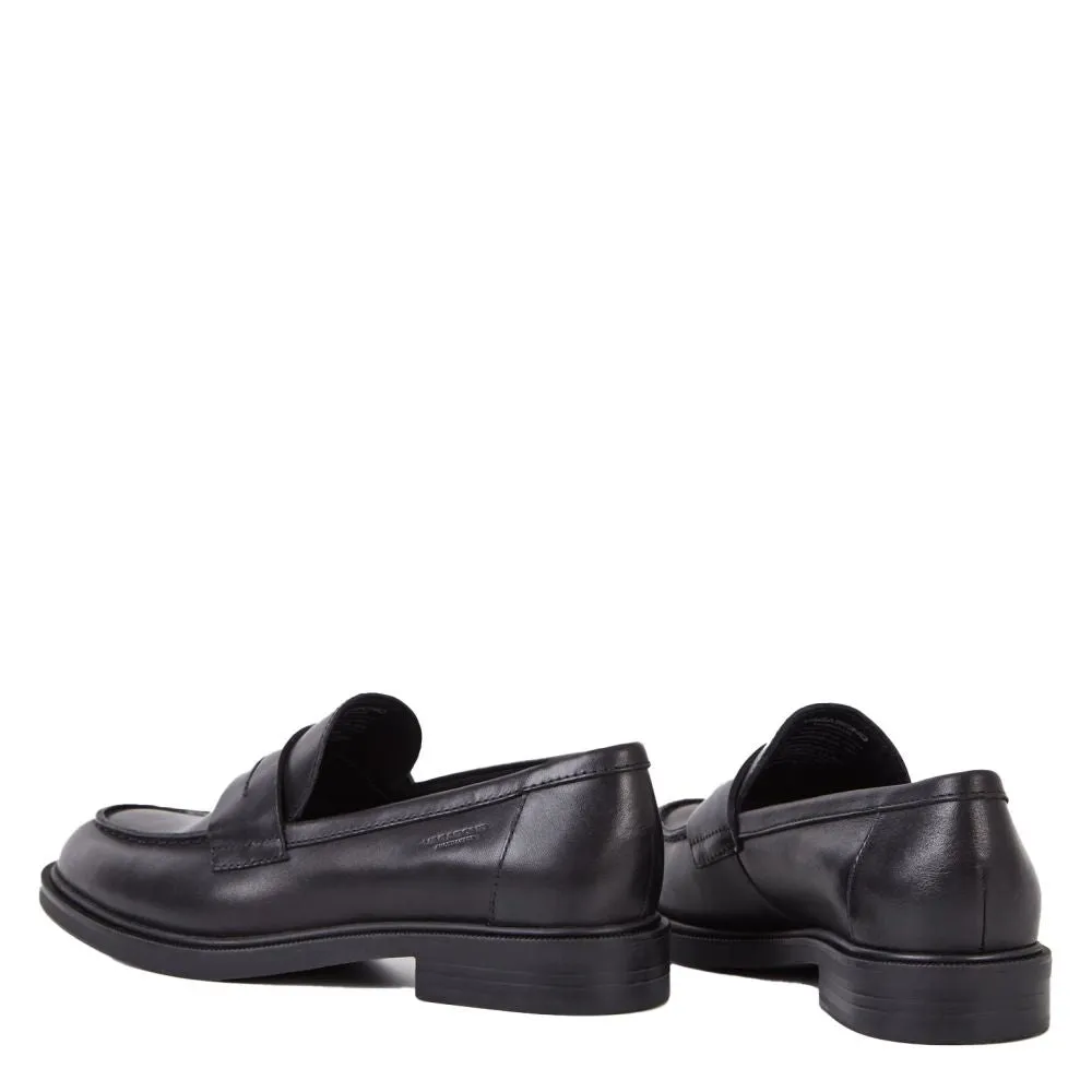 Vagabond Women's Amina Loafer in Black Leather