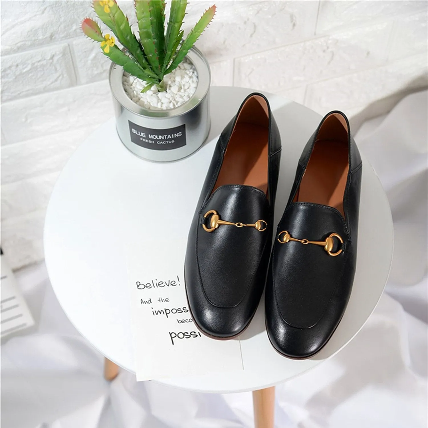 Women Classic Metal Buckle Leather Loafers Flat Shoes