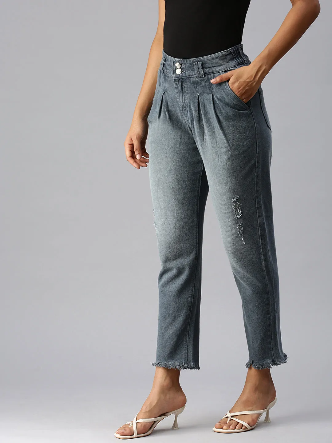 Women's Grey Solid Straight Fit Denim Jeans